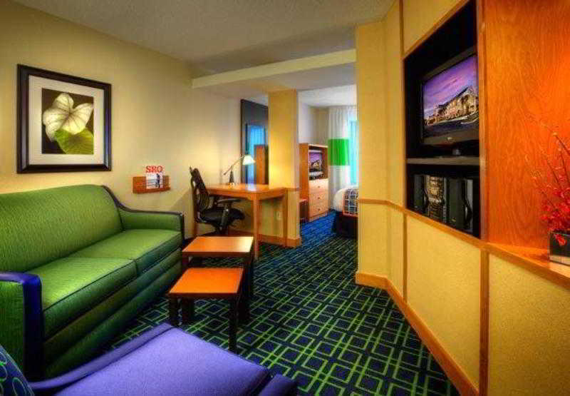 Fairfield By Marriott At Lakewood Ranch - Sarasota The Meadows Room photo