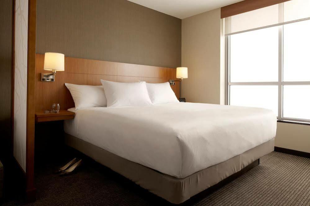 Fairfield By Marriott At Lakewood Ranch - Sarasota The Meadows Exterior photo